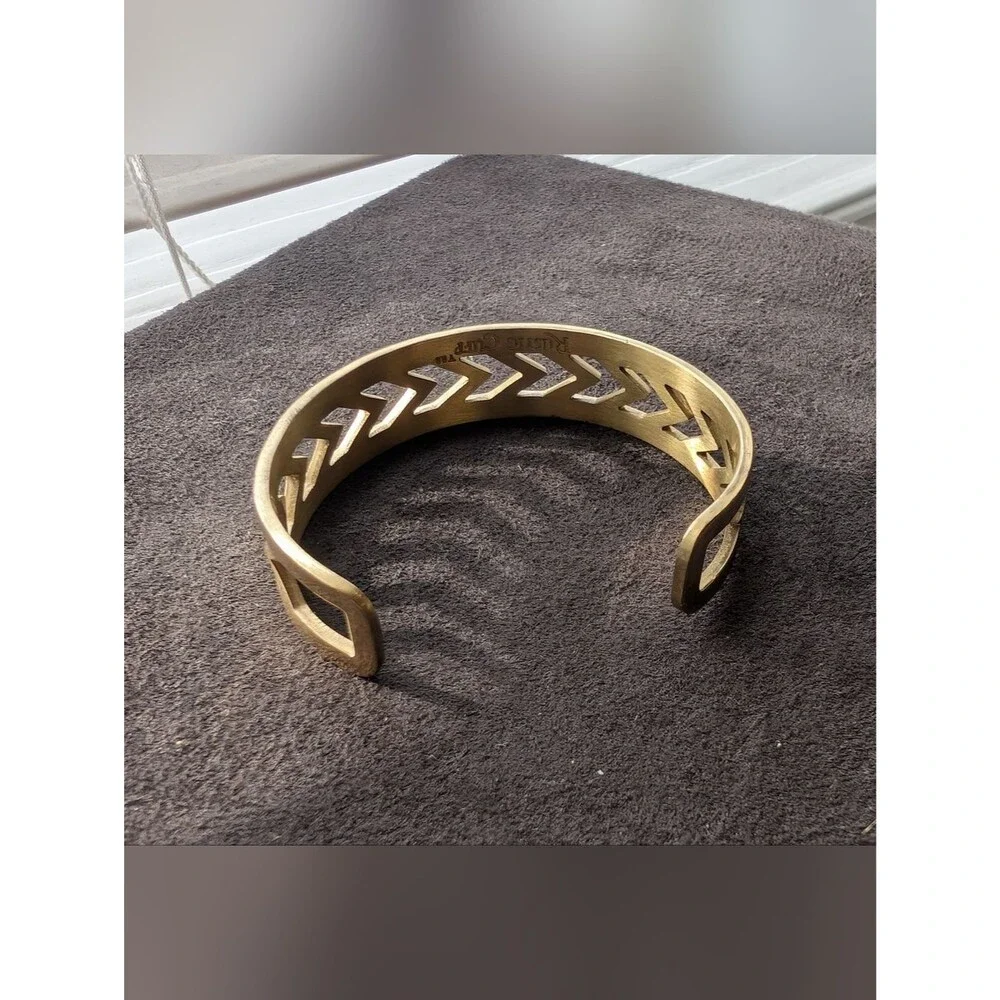 Rustic Cuff Elegant Gold Tone Cutout Chevron Cuff Bracelet
